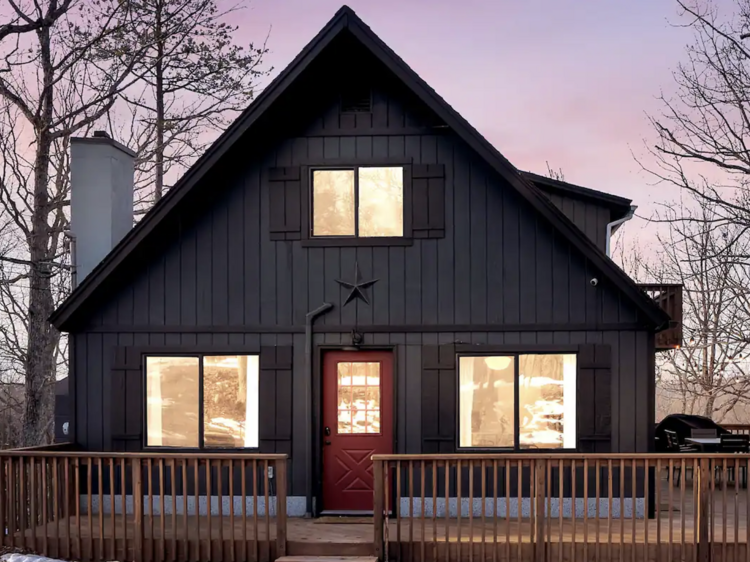 A tree top chalet in Lackawaxen