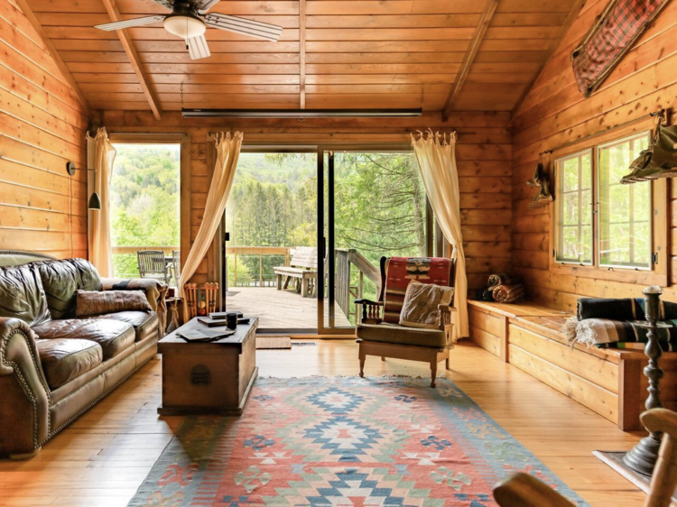 A Modern Log Cabin in Catskill, NY – ESCAPE BROOKLYN