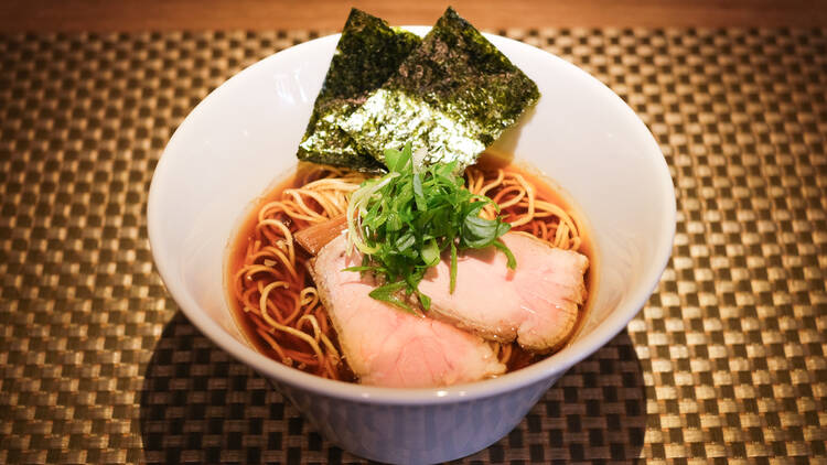 日本料理店のラーメンにハマる。