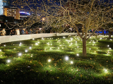 虎ノ門ヒルズ周辺を回遊しながら楽しむ光のアートイベントが開催 虎ノ門ヒルズ周辺を回遊しながら楽しむ光のアートイベントが開催