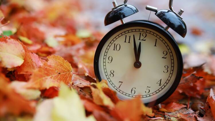 End of US daylight savings time 2023: When do the clocks 'fall