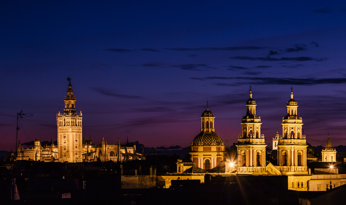 Esta es la mejor panorámica de la catedral de Sevilla: desde la azotea del hotel CoolRooms Palacio de Villapanés