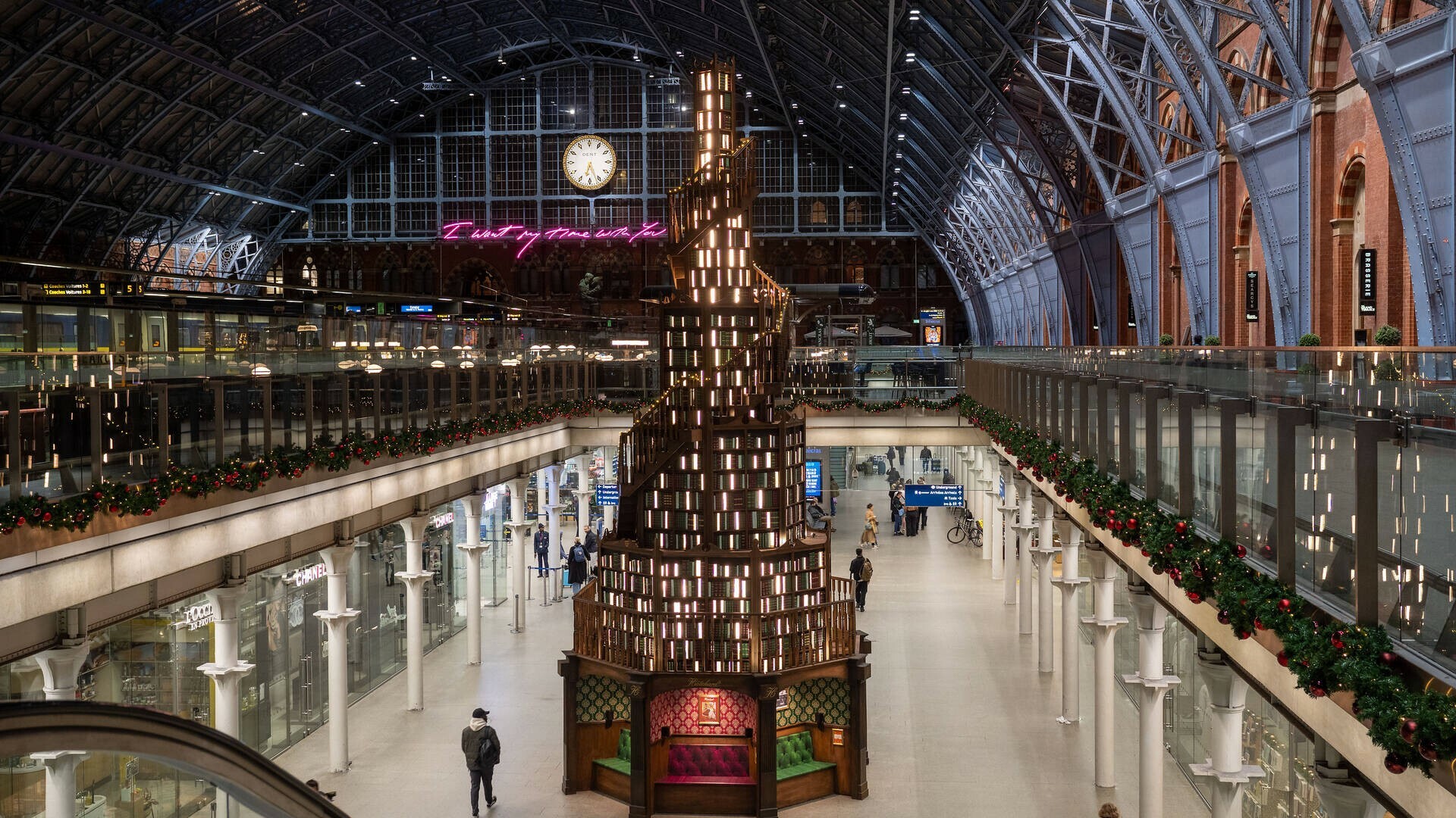 St Pancras has unveiled its spectacular 2023 Christmas tree and it’s