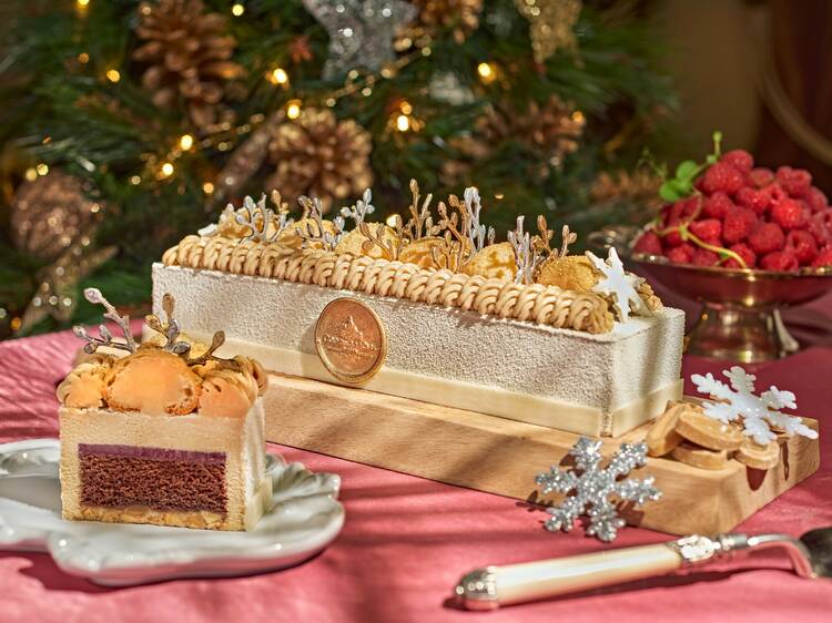 Snowy Splendour Log Cake by Goodwood Park Hotel
