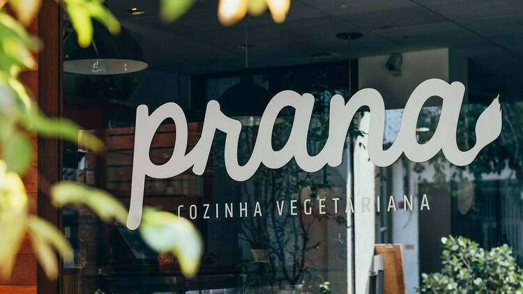 Prana, Restaurantes