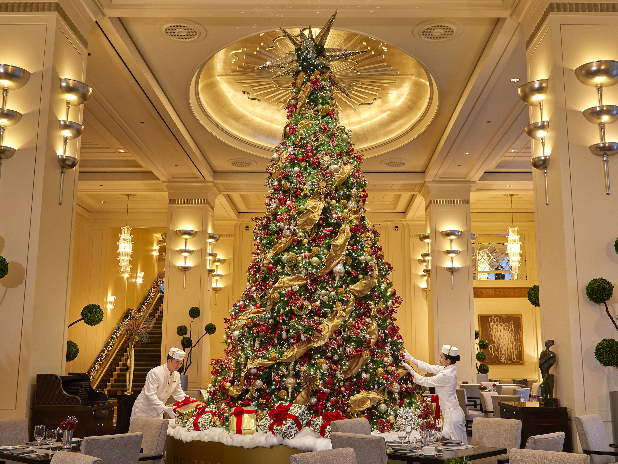 Christmas Inns to Visit in 2020 - Hotels With Great Christmas Packages