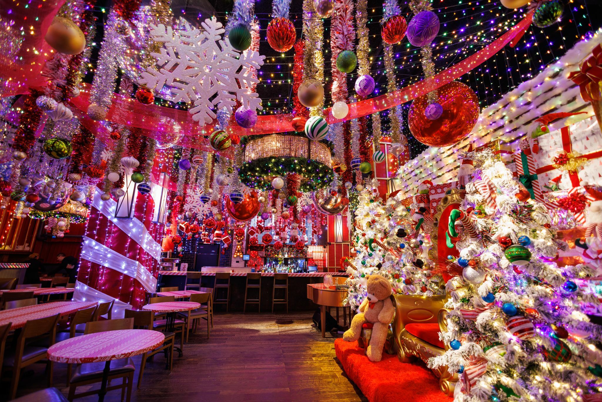 Frosty’s Christmas Bar Things to do in Los Angeles