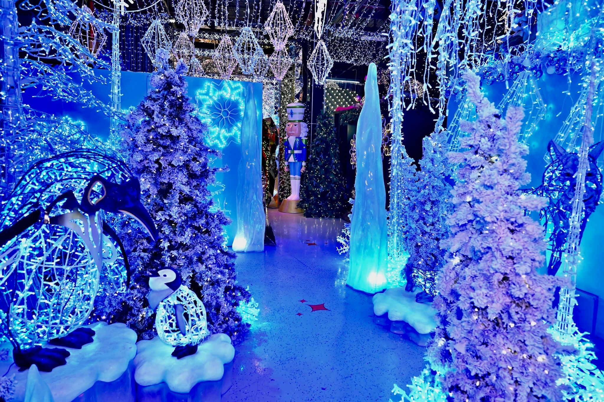 An icy-looking blue decor area.