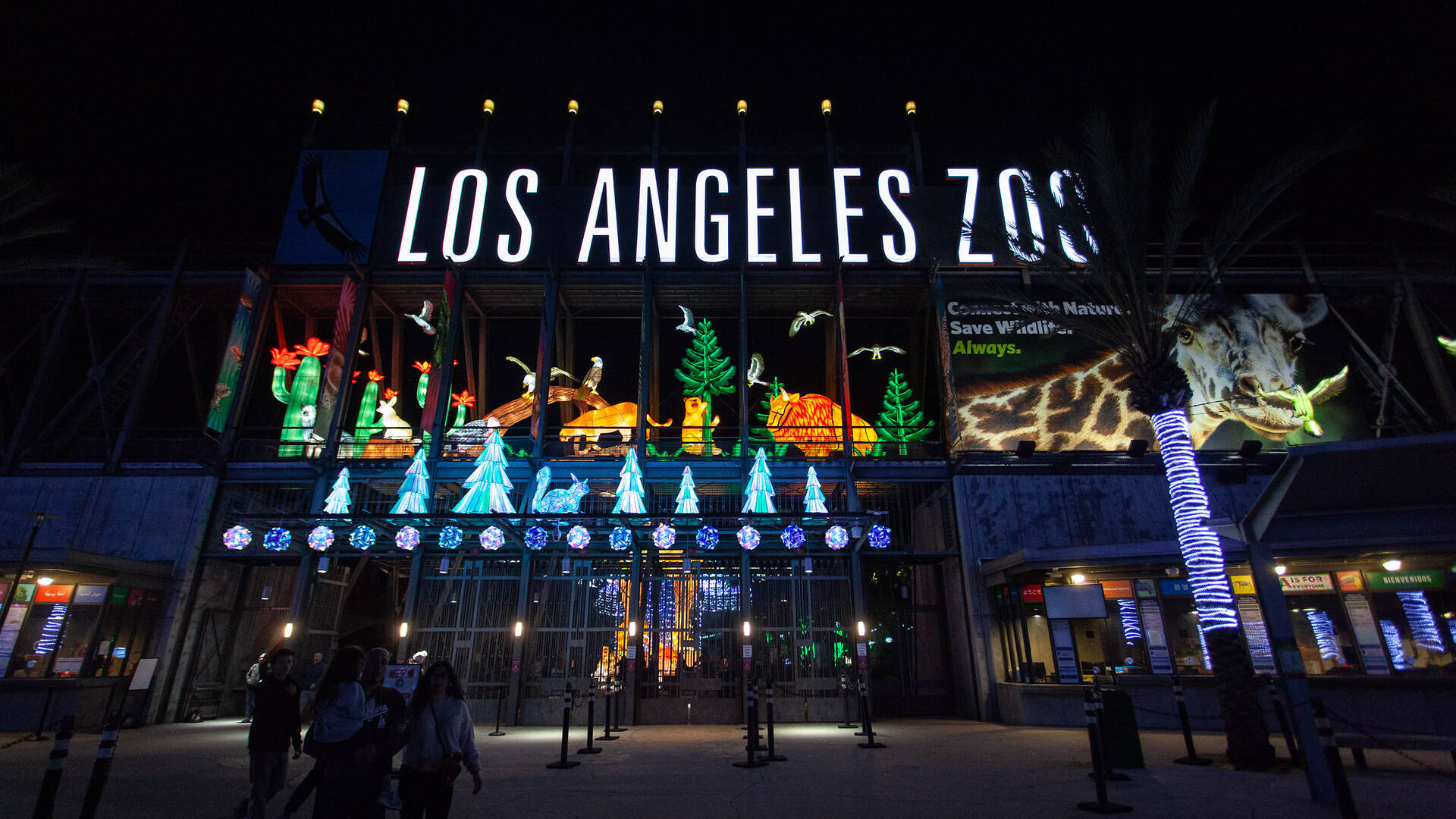 L.A. Zoo Lights Tickets, Dates for Los Angeles Zoo holiday show