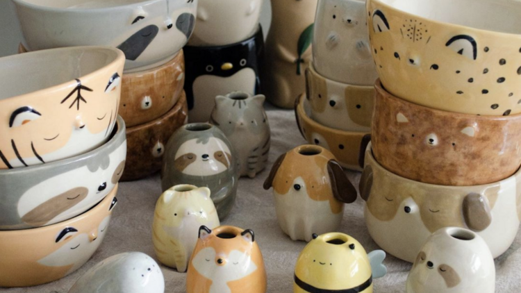 Porcelain tablewares painted to look like various animals