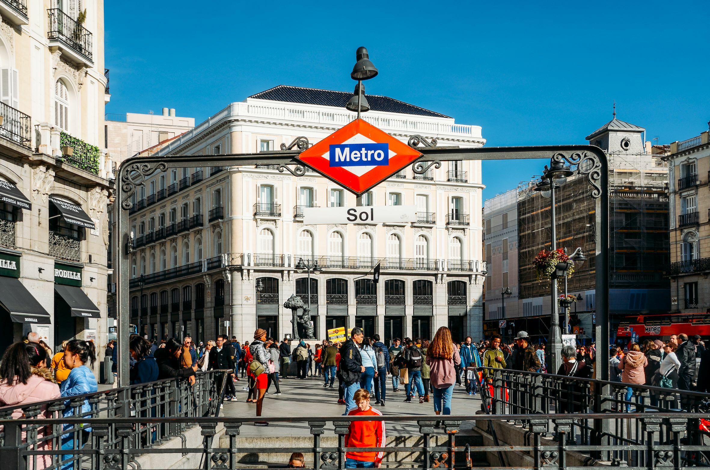 La parada de Metro de Sol permanecerá cerrada algunas horas durante ...