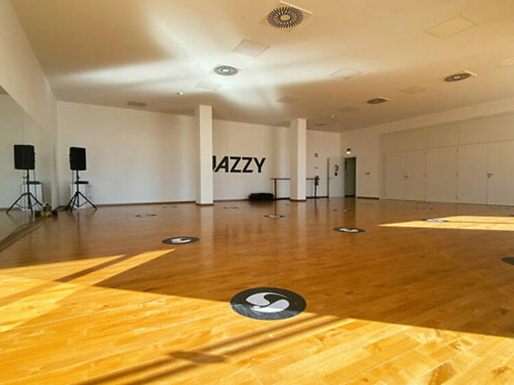 Jazzy Dance Studios Parede