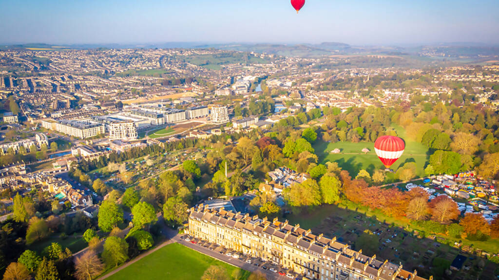 15 Best Things To Do in Bath Right Now