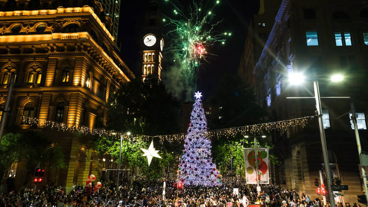 Christmas tree and lights in Sydney CBD