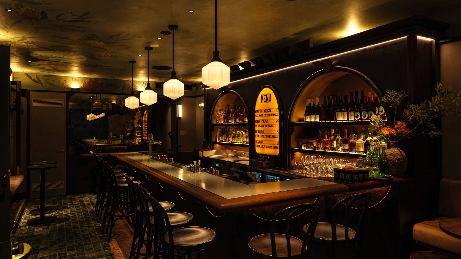 The Waratah | Darlinghurst's Neighbourhood Bar