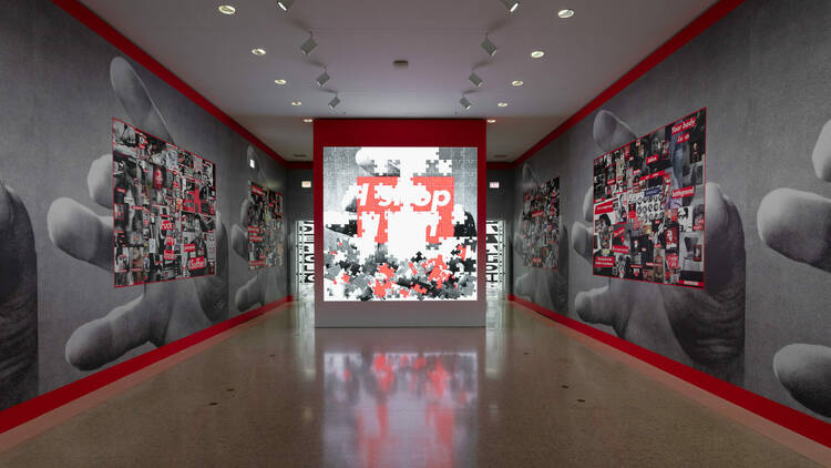 Barbara Kruger; BARBARA KRUGER: THINKING OF YOU, I MEAN ME, I MEAN YOU Installation view, The Art Institute of Chicago - AIC, Chicago, September 19, 2021–January 24, 2022 Courtesy the artist and Sprüth Magers Photo: The Art Institute of Chicago
