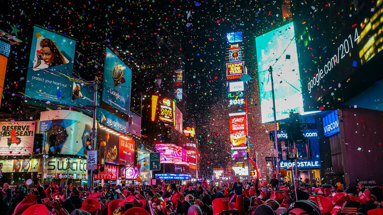 Cuál es el primer país que celebra el año nuevo, y cuál el último