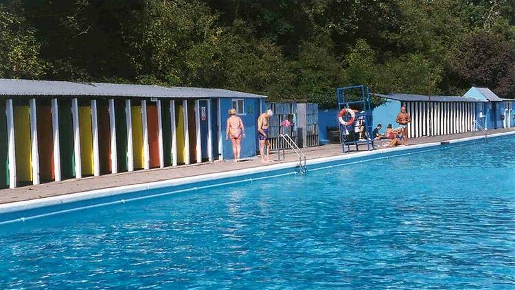 Tooting Bec Lido, London