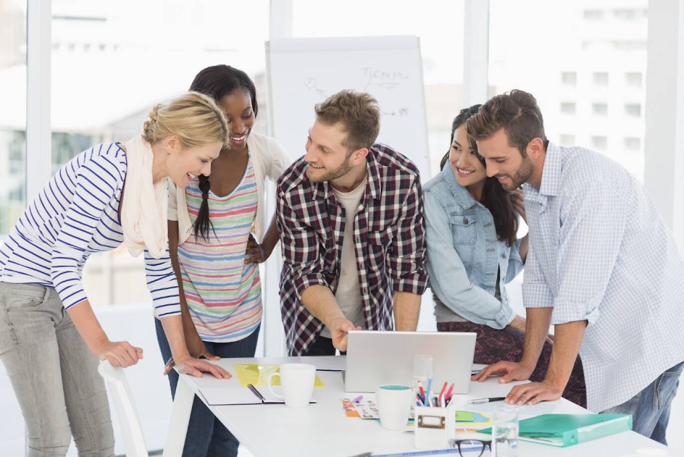 Graphic design classes near me: best in-person and virtual live classes