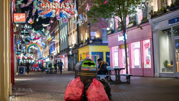 London Carnaby Street bin at Christmastime