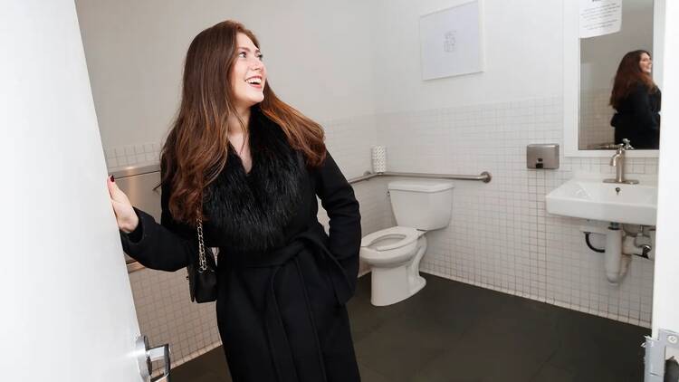 Theodora Siegel of Got2GoNYC in a NYC bathroom