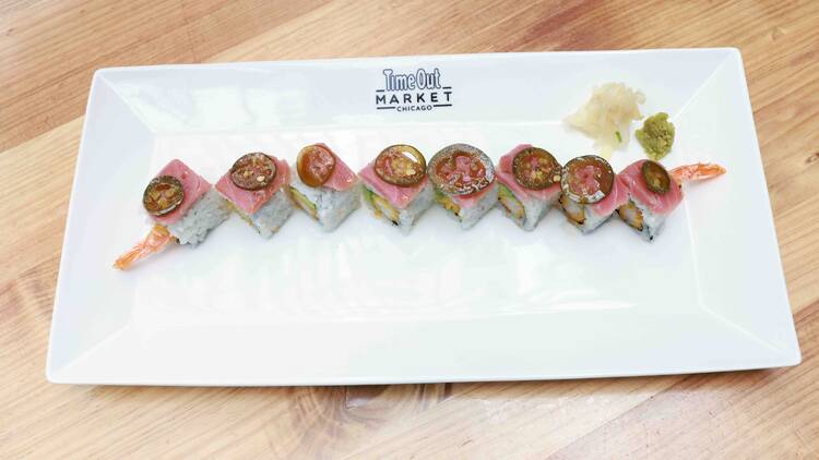 A plate of maki rolls