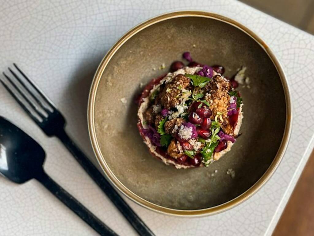 18 Best Vegan and Vegetarian Restaurants in Paris Right Now