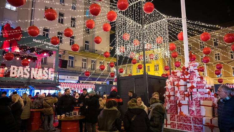 Baš Naš Advent, Trg Bana Jelačića