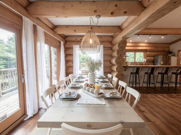 The 25 Best Chalet Airbnbs Near Montreal For Winter Getaways