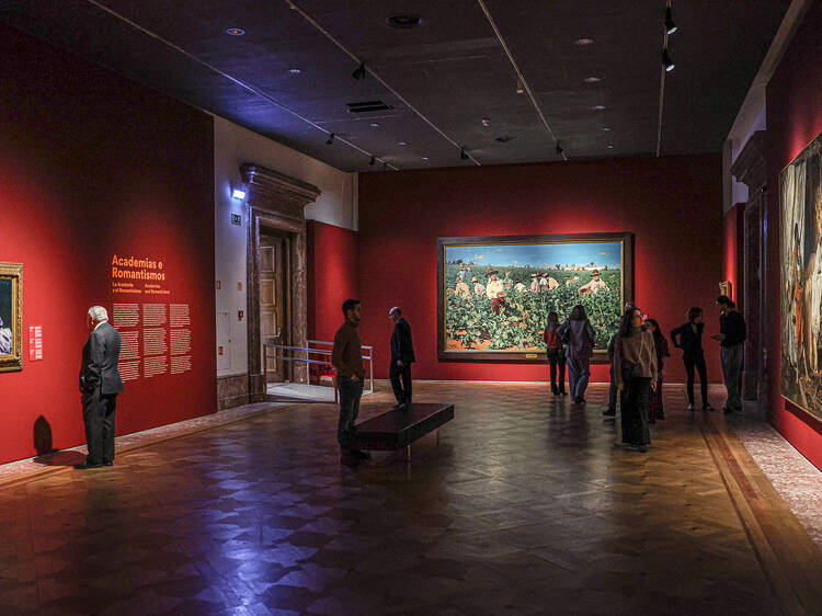 Fechado para obras, o Museu Nacional de Arte Antiga aponta para acervo em todo o país