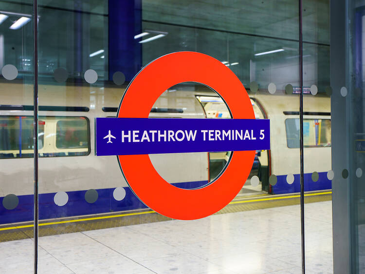 How to get to London airports during the November 2024 tube strikes