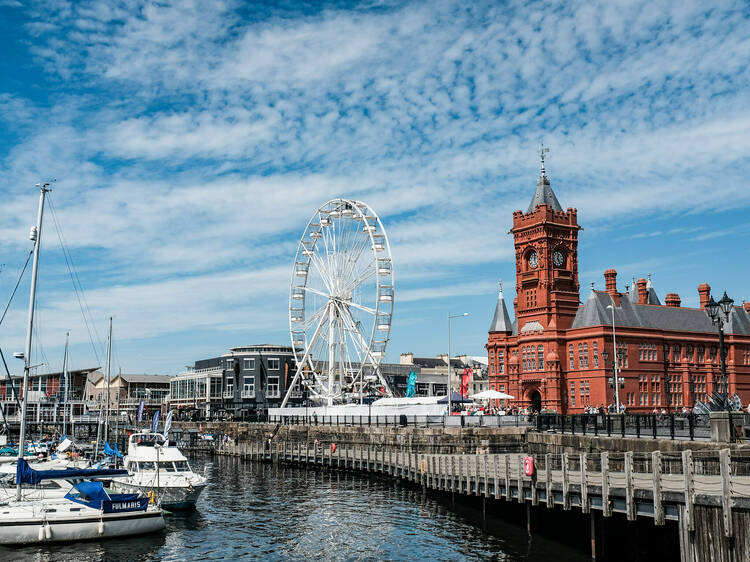 Enjoy a waterfront day out at Mermaid Quay