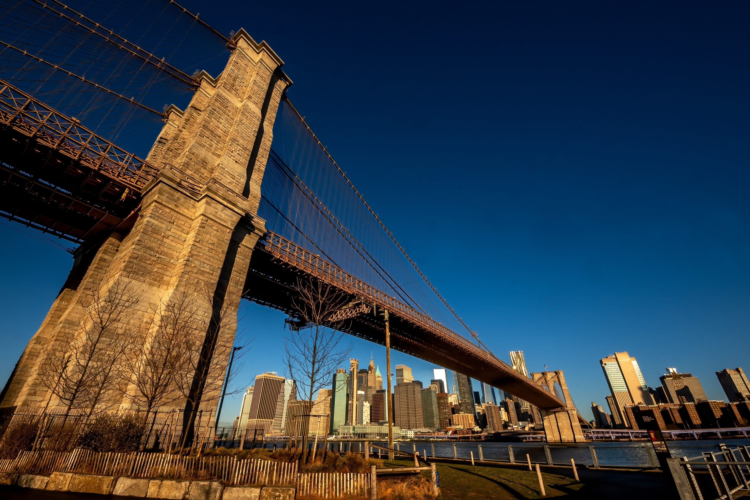 Brooklyn, NY için Heyecan Verici Haber: Yeni, Devasa Bir Spor ve Eğlence Merkezi Yolda!