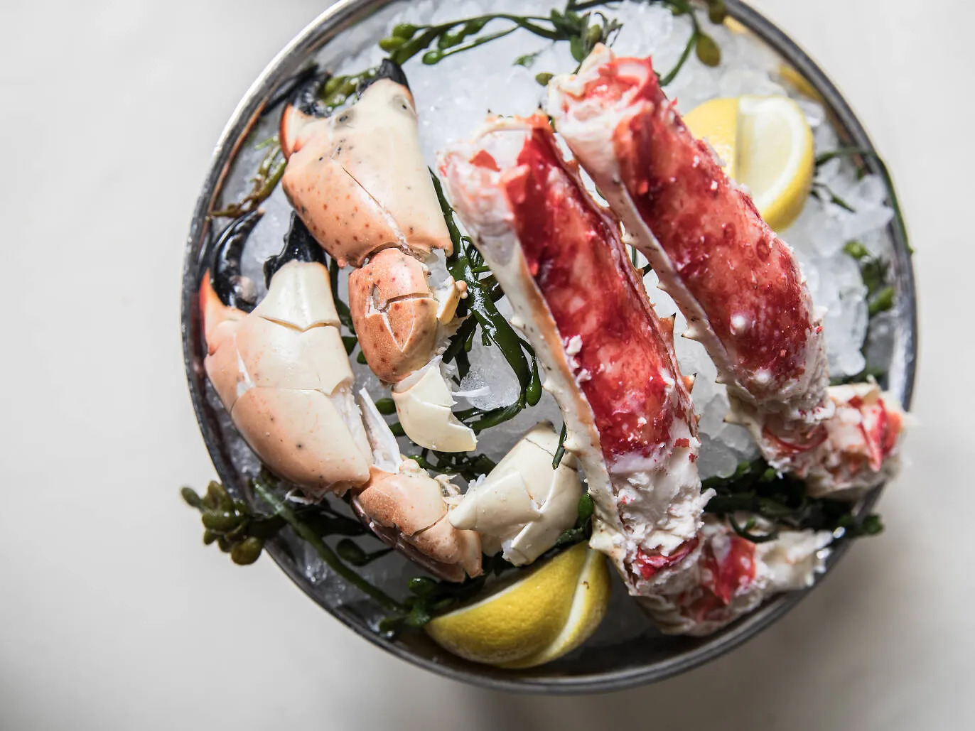 24 Best Seafood Restaurants in Chicago For Fish, Crab and Oysters