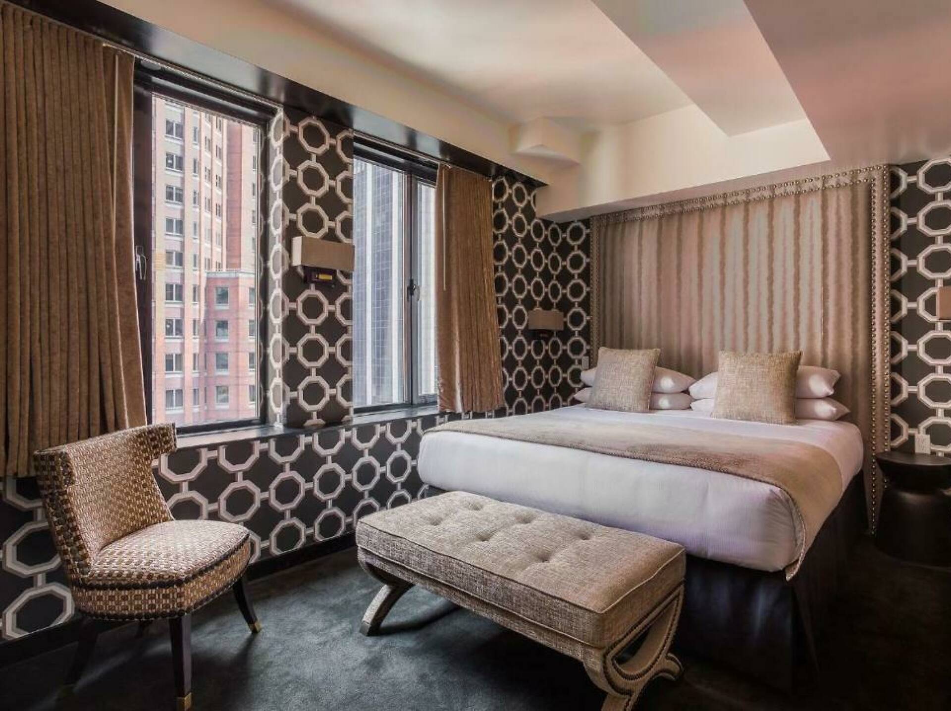 11 Best Cheap Hotels in NYC for 2024 | Best Places to Stay in NYC