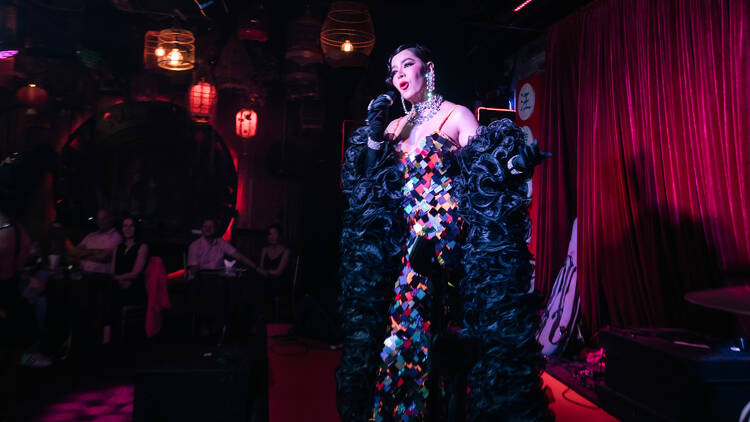 Suzie Wong Dinner and Show