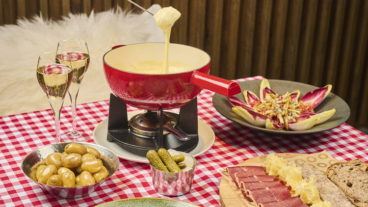 Mood Swiss Fondue Experience