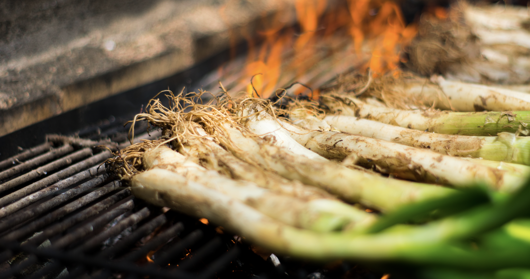 Esta es la mejor calçotada, sin babero y sin manchas de romesco, del centro  de Madrid