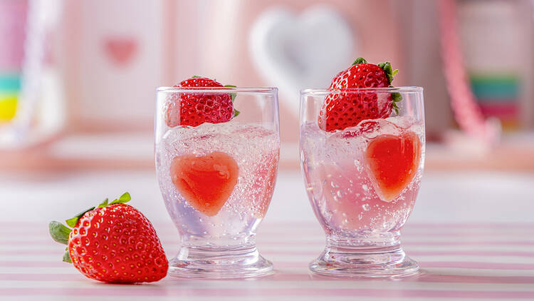 Hilton Tokyo ‘Strawberry Heart Factory’ dessert buffet