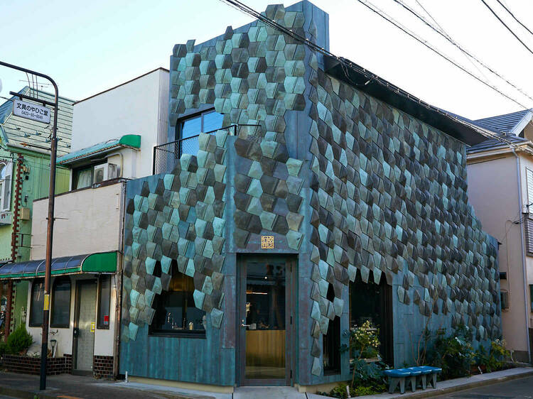 なぜこの場所に？ 東村山の小さな商店街に隈研吾建築カフェがオープン