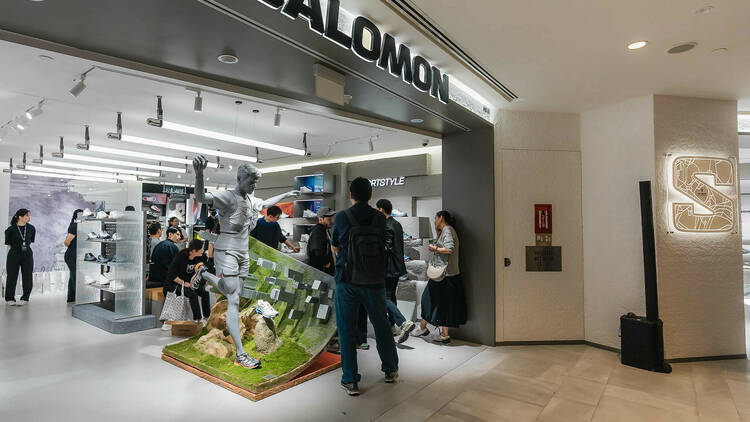 Salomon store at Raffles City