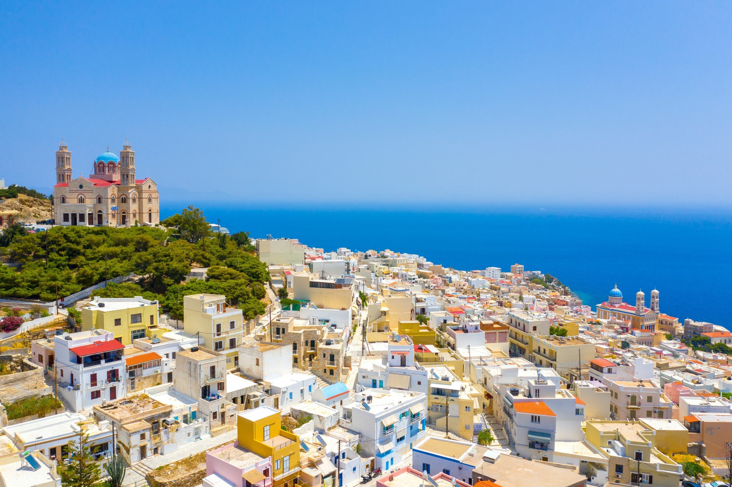 Is it safe to travel to Greece during the heatwave?