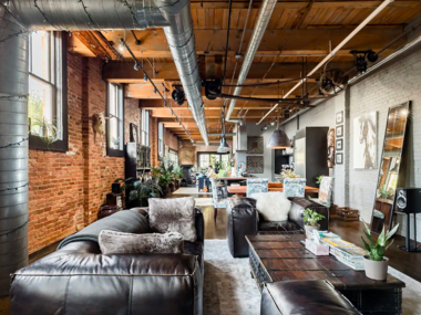 10 Best Luxury Airbnbs in Chicago | Best Luxury Chicago Properties