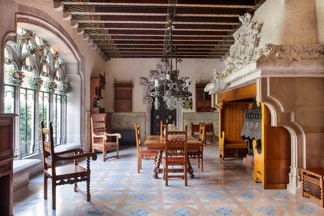 Así es por dentro la Casa Museu Amatller: el único interior modernista ...