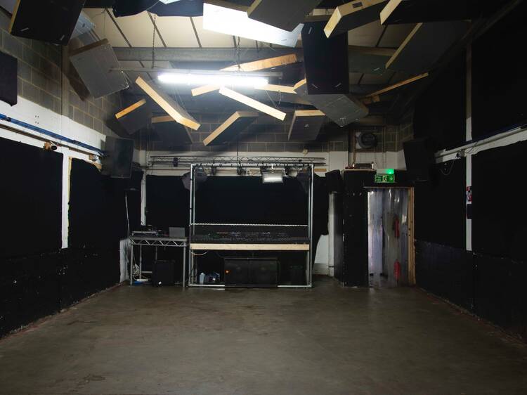 Venue MOT Unit 18