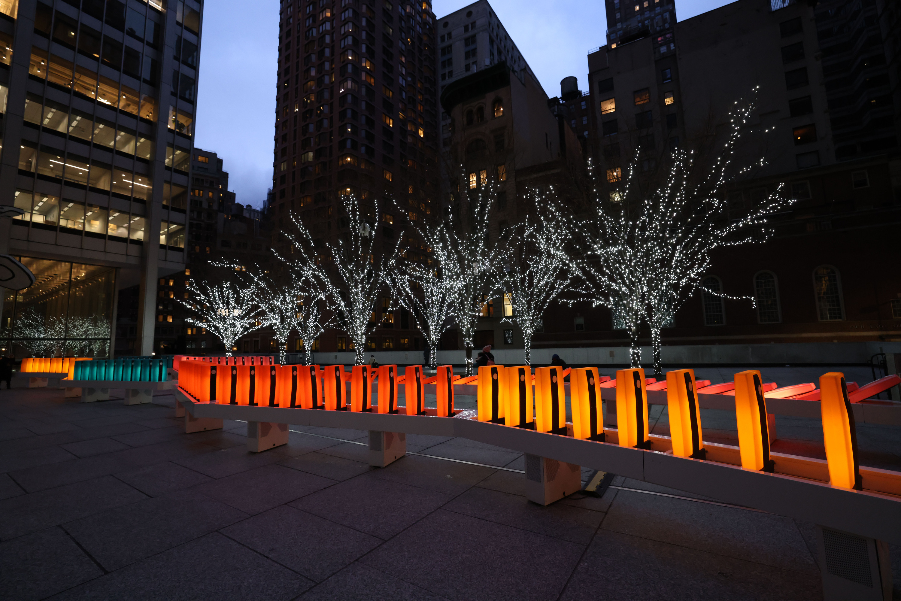 Public art in NYC: This new downtown exhibit lets you play with domino  pieces