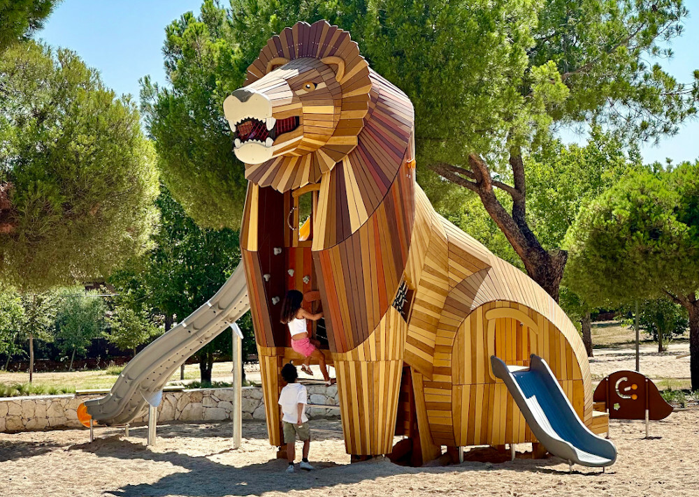 Los mejores parques de bolas en Madrid para ir con niños - Etapa