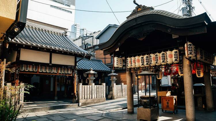 Hozenji Yokocho