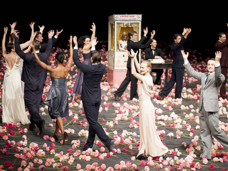 Tanztheater Wuppertal Pina Bausch + Terrain Boris Charmatz: Nelken