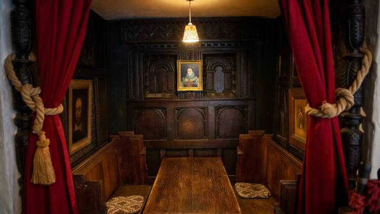 interior of royal standard of england pub